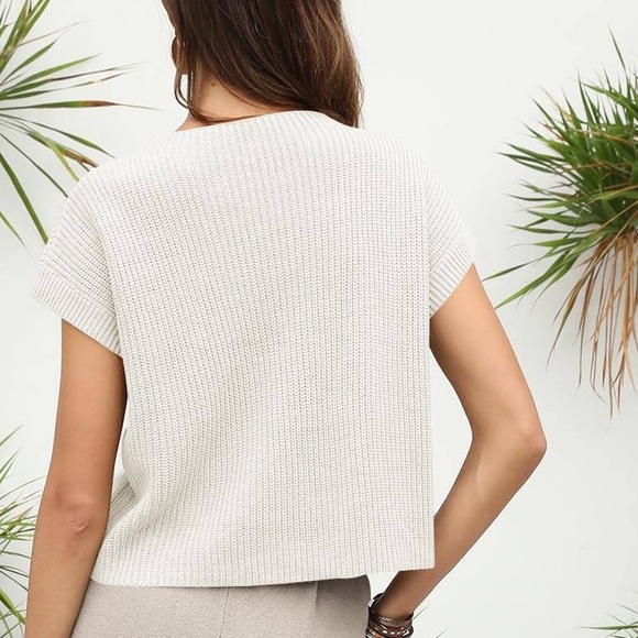 NWOT Ugerlov Knit PULLOVER SWEATER TOP SIZE M CREAMY WHITE COLOR - Picture 2 of 10